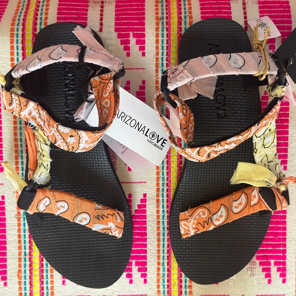 Arizona Love Trekky Colorblock Bandana Sandals NEW